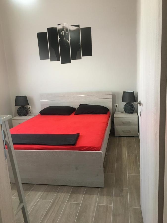 Modern & Comfortable House In The City Center Ermoupoli Buitenkant foto