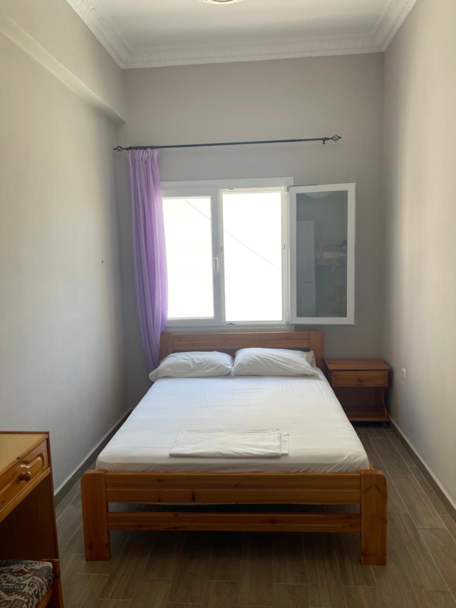 Modern & Comfortable House In The City Center Ermoupoli Buitenkant foto